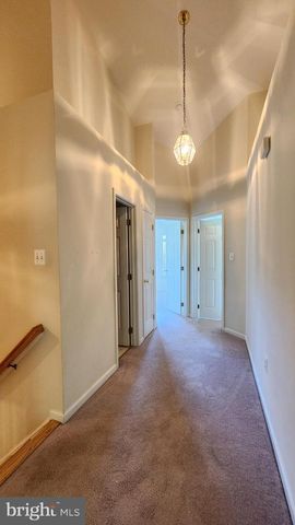 7719 SULLIVAN CIR, Alexandria, VA 22315