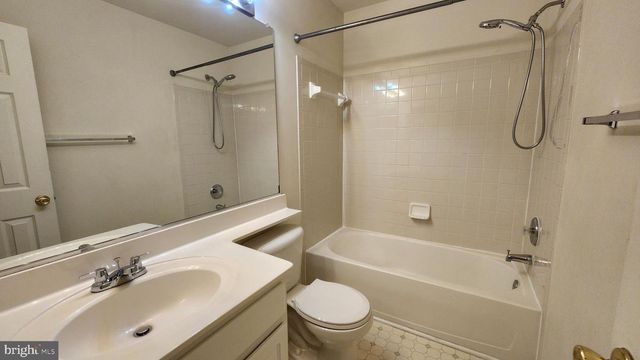 7719 SULLIVAN CIR, Alexandria, VA 22315