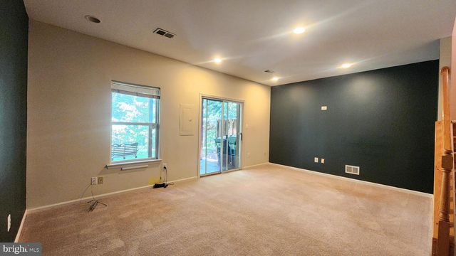 7719 SULLIVAN CIR, Alexandria, VA 22315