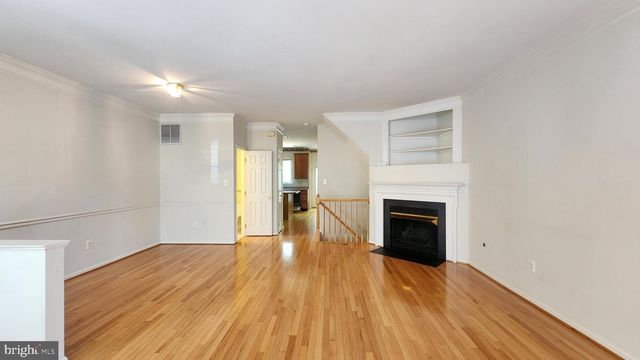 7719 SULLIVAN CIR, Alexandria, VA 22315