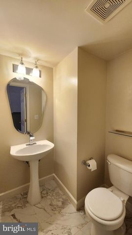 7719 SULLIVAN CIR, Alexandria, VA 22315