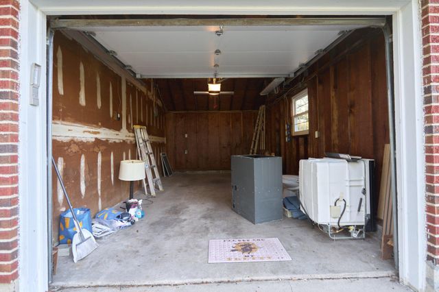 34 HILLSIDE RD, Stratford, NJ 08084