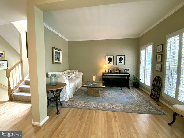 15623 SABINE HALL PL, Woodbridge, VA 22193