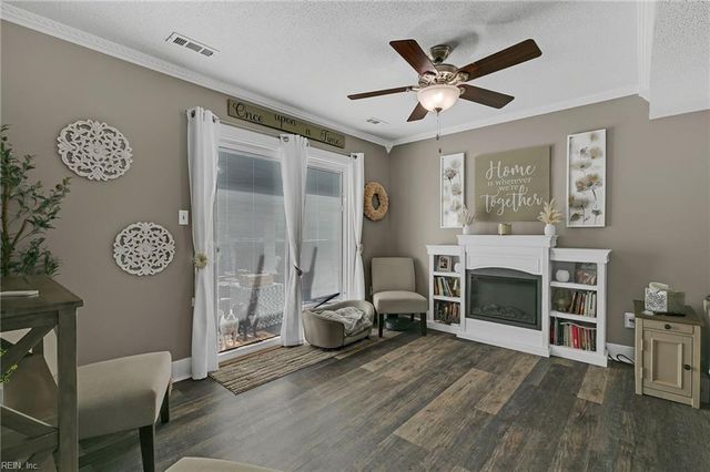 6617 Quail Hollow DR, Hayes, VA 23072