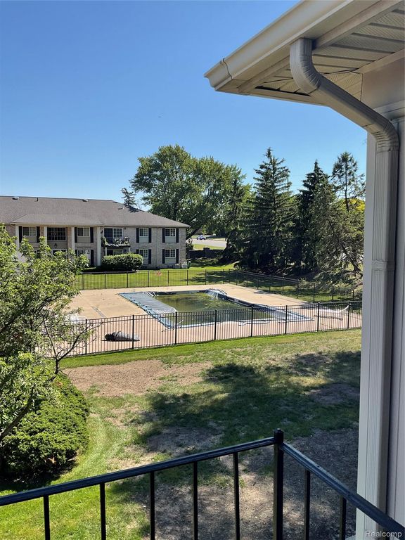 6103 Orchard Lake Road 203, West Bloomfield Charter Township, MI 48322