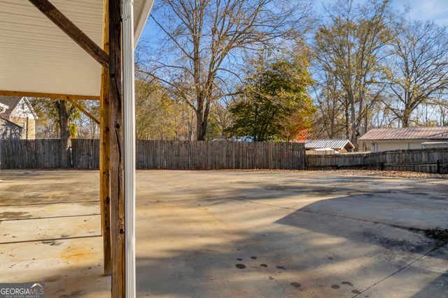 51 Lake Mist Drive, Martin, GA 30557