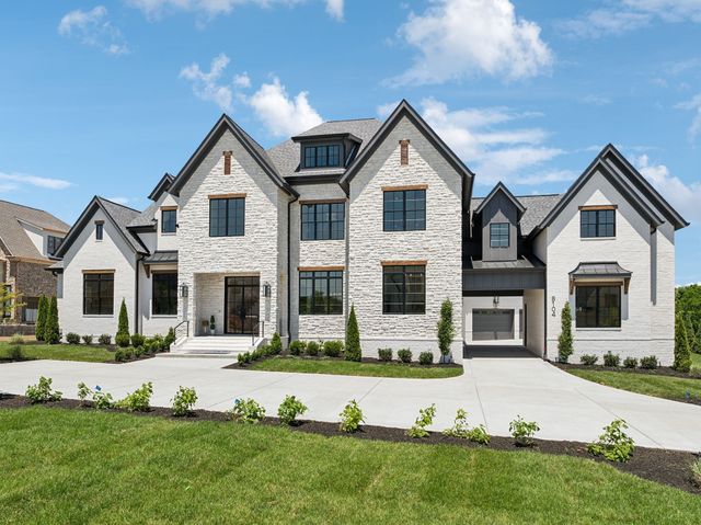 8104 Turning Point Dr, Brentwood, TN 37027