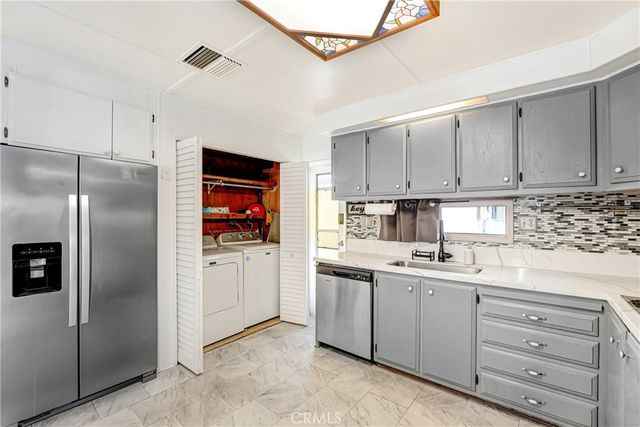 17705 S Western 64, Gardena, CA 90248