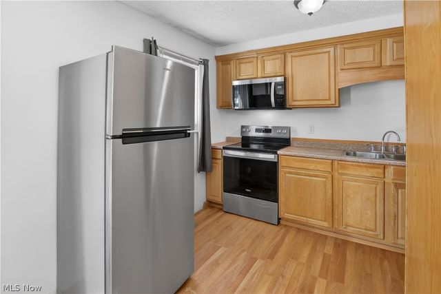 3234 Fillmore Drive, Brunswick, OH 44212