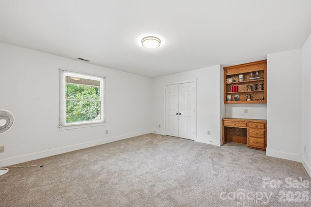 4620 Fairvista Drive, Charlotte, NC 28269