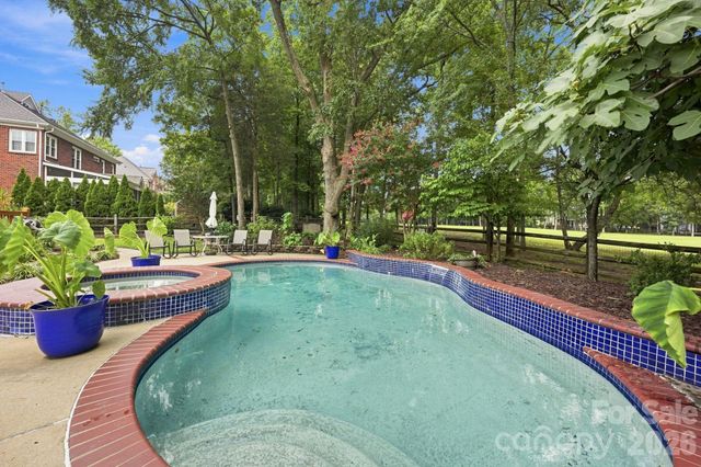 4620 Fairvista Drive, Charlotte, NC 28269