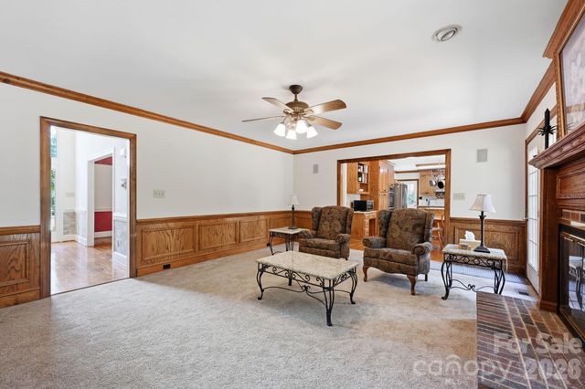 4620 Fairvista Drive, Charlotte, NC 28269