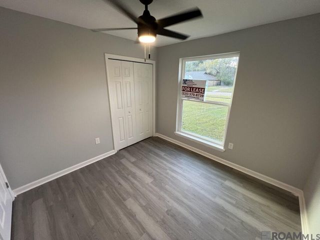 8803 Orleans Dr, Baton Rouge, LA 70810