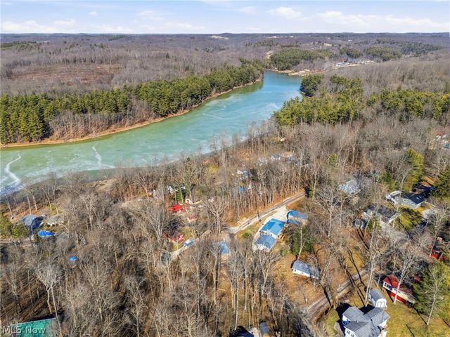 3133 Rockwood Drive SW, Carrollton, OH 44615