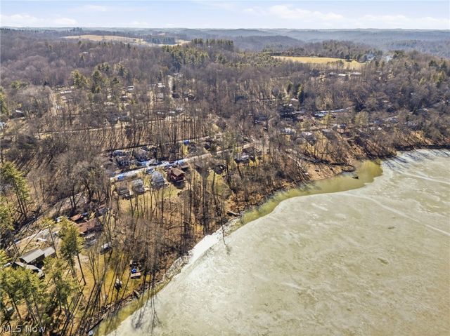 3133 Rockwood Drive SW, Carrollton, OH 44615