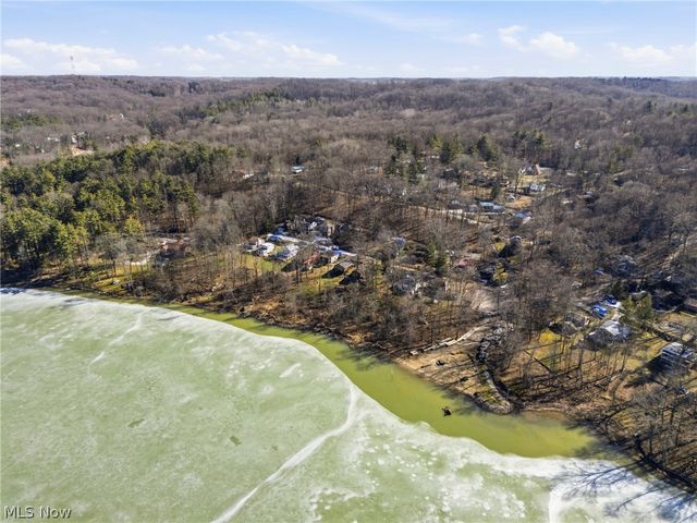 3133 Rockwood Drive SW, Carrollton, OH 44615