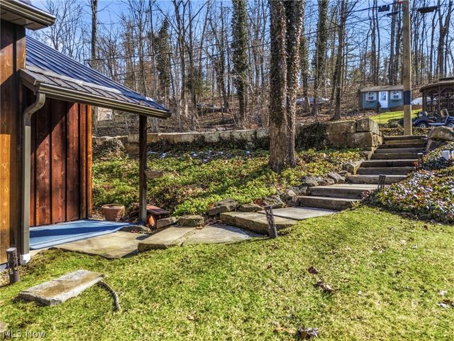 3133 Rockwood Drive SW, Carrollton, OH 44615