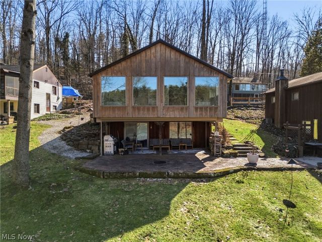 3133 Rockwood Drive SW, Carrollton, OH 44615