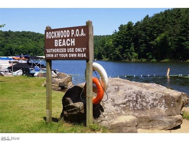 3133 Rockwood Drive SW, Carrollton, OH 44615