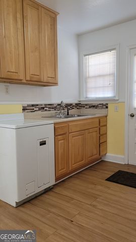 2614 Governor Street, Garden City, GA 31408