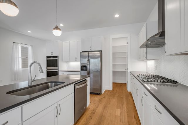 1016B 13th Ave, S, Nashville, TN 37212