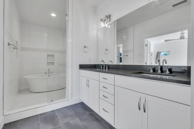 1016B 13th Ave, S, Nashville, TN 37212