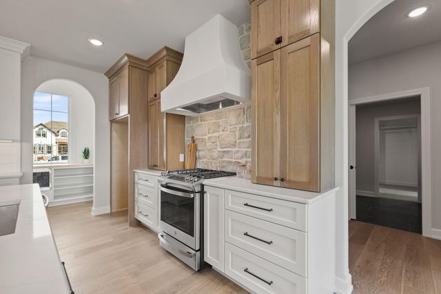 212 WALTON HEATH DR, Columbia, MO 65201