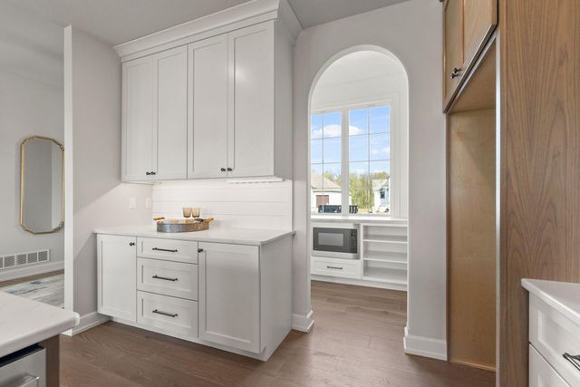 212 WALTON HEATH DR, Columbia, MO 65201