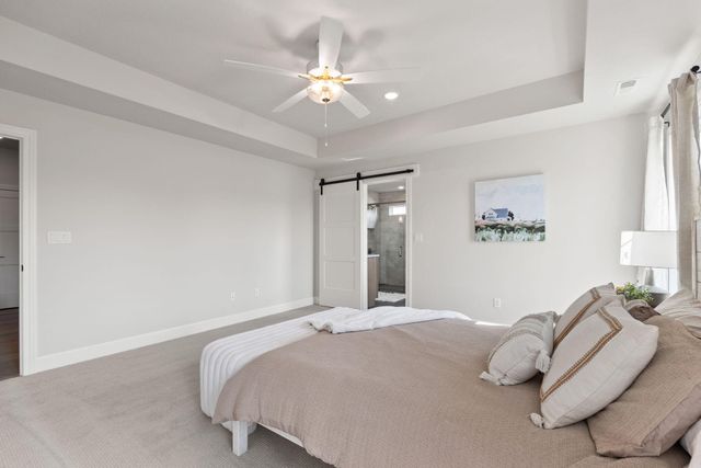 212 WALTON HEATH DR, Columbia, MO 65201