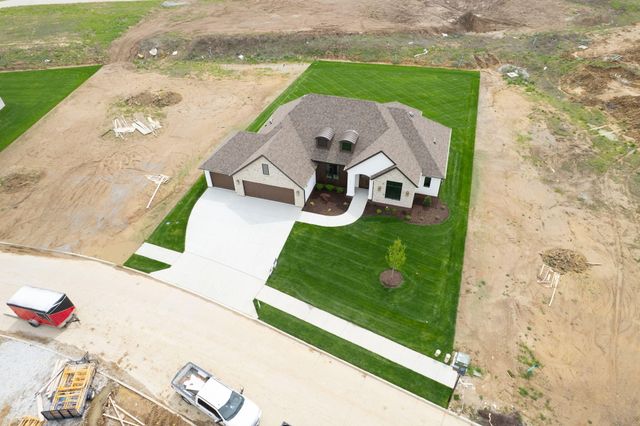 212 WALTON HEATH DR, Columbia, MO 65201