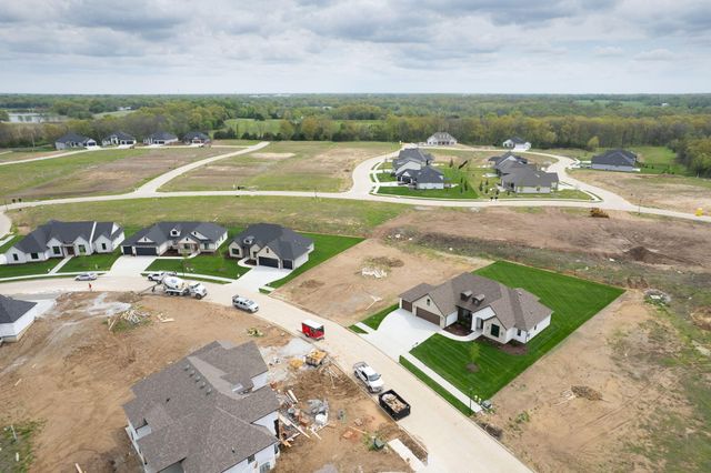 212 WALTON HEATH DR, Columbia, MO 65201