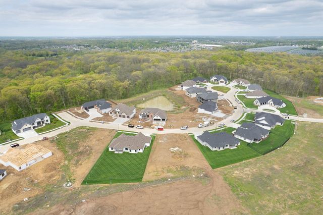 212 WALTON HEATH DR, Columbia, MO 65201