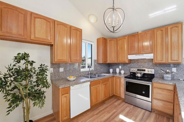 2186 Bikini Avenue, San Jose, CA 95122