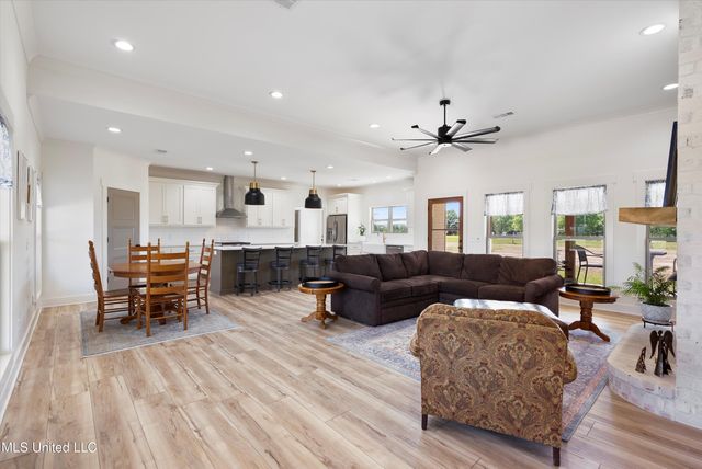 1227 County Road 90, New Albany, MS 38652