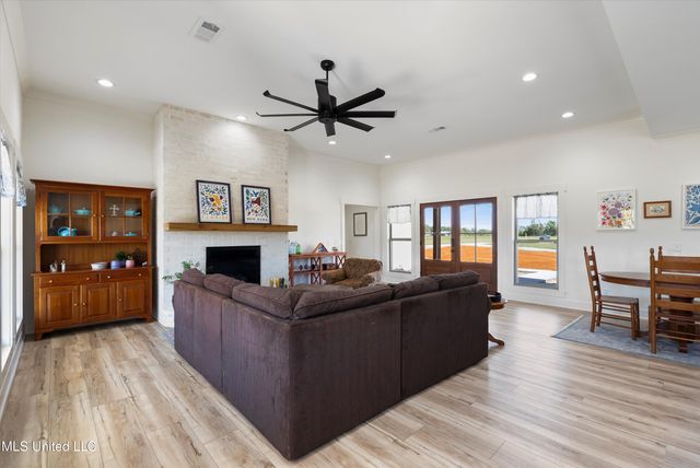 1227 County Road 90, New Albany, MS 38652