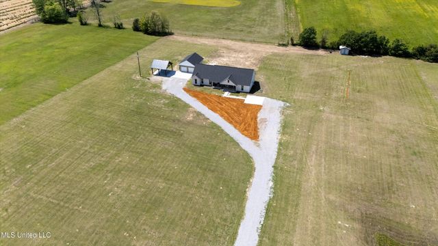 1227 County Road 90, New Albany, MS 38652