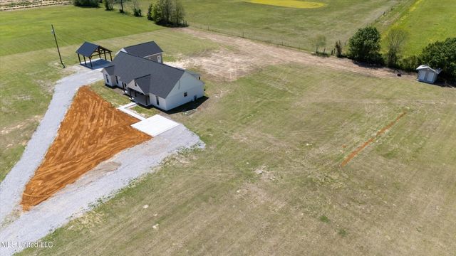 1227 County Road 90, New Albany, MS 38652