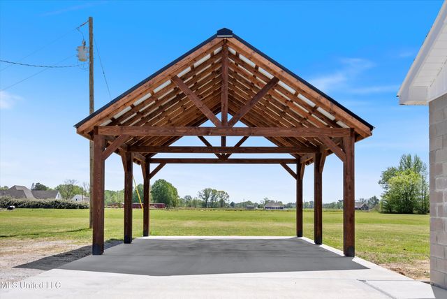 1227 County Road 90, New Albany, MS 38652
