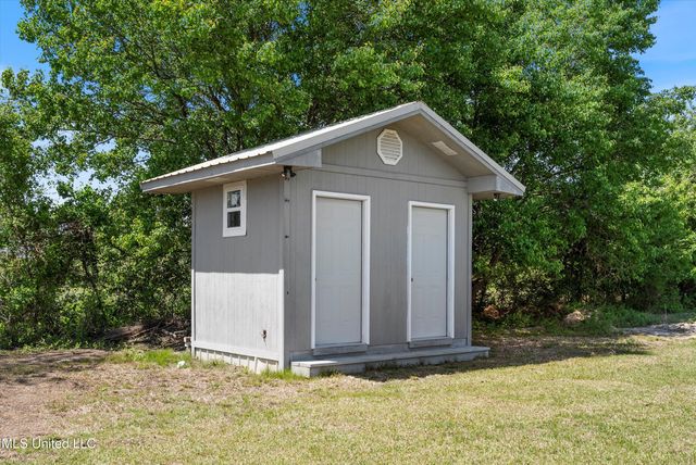 1227 County Road 90, New Albany, MS 38652