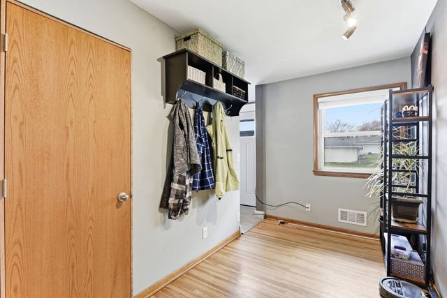 1030 Kenneth Street, Eagan, MN 55121