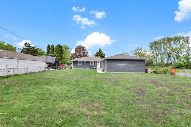 1030 Kenneth Street, Eagan, MN 55121