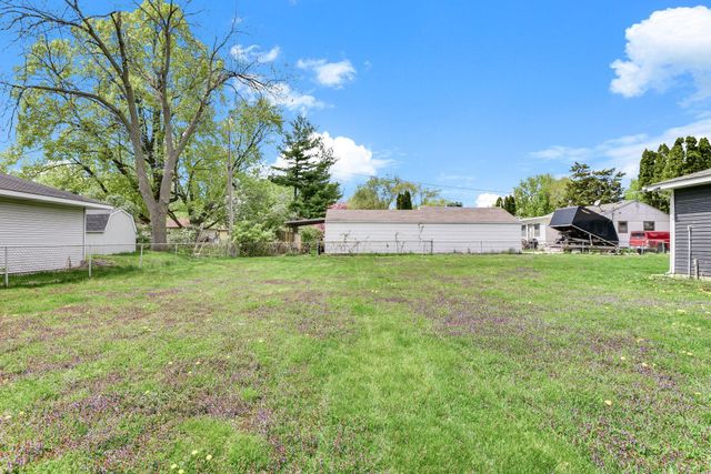1030 Kenneth Street, Eagan, MN 55121
