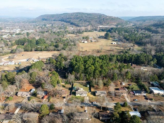 1417 Meadowbrook Drive, Heber Springs, AR 72543