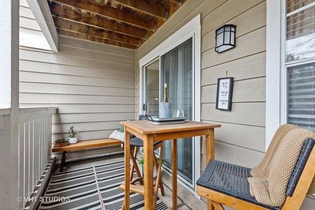 1601 Buttonwood Circle 2314, Schaumburg, IL 60173