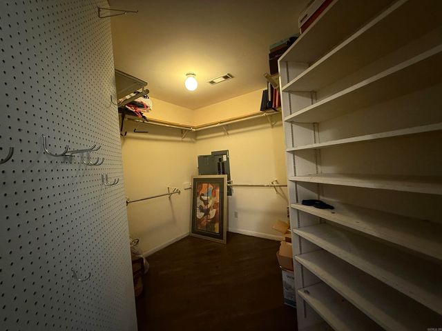 917 Calvert Cv, Forrest City, AR 72335