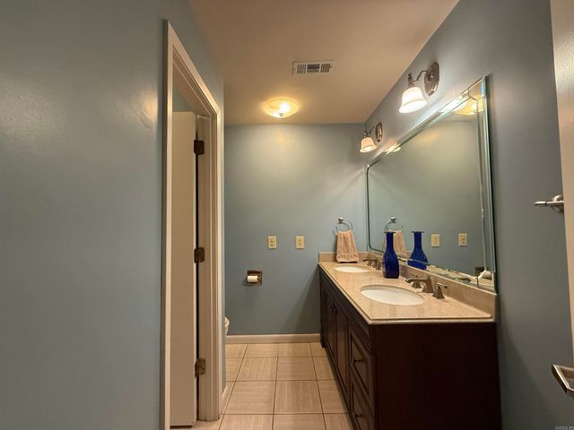 917 Calvert Cv, Forrest City, AR 72335