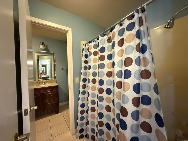 917 Calvert Cv, Forrest City, AR 72335