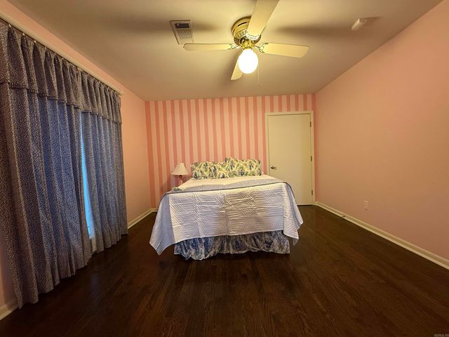 917 Calvert Cv, Forrest City, AR 72335