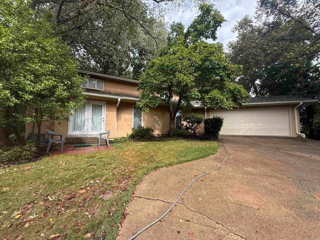 917 Calvert Cv, Forrest City, AR 72335