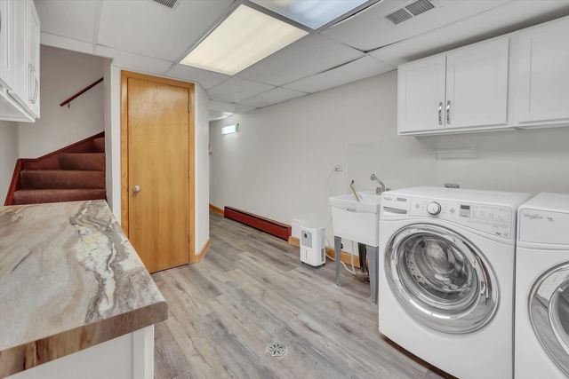 1034 N La Salle Drive, Chicago, IL 60610